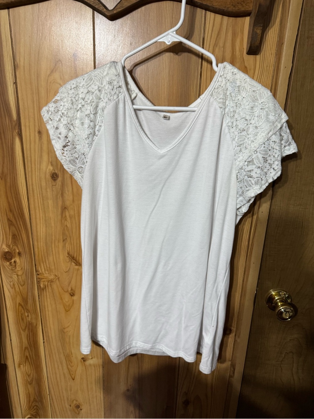 Women's White Lace Sleeve V-Neck Top